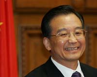 Chinese PM sees 'light at end of tunnel' of global crisis