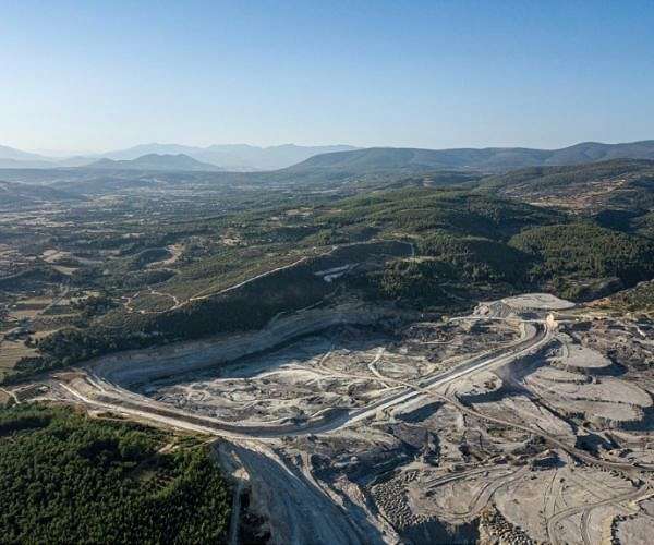 Polluted paradise: Chile town waits for cleanup as coal shuts off