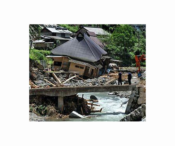 12 dead, 4 missing after bridge collapses in China