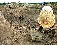 China Railway to invest in 2.9-billion-dollar mining project in Congo