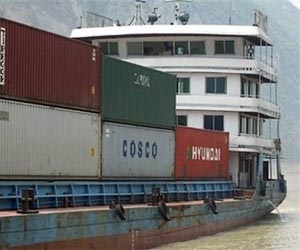 Cash-strapped Chinese living in shipping containers