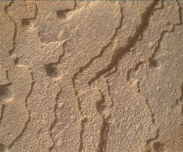 Curiosity targets Canaima bedrock for sampling: Sol 3612
