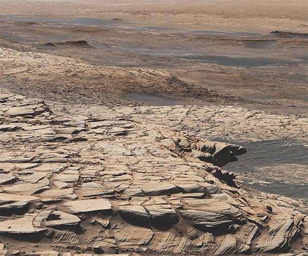 Curiosity measures intriguing carbon signature on Mars