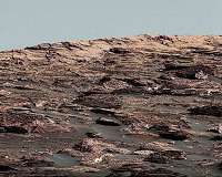 NASA's Curiosity Mars Rover Climbing Toward Ridge Top