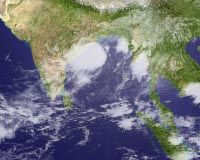 Cyclone death toll rises to 24 in Bangladesh, India