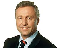 Czech deputies may tie US radar vote to EU treaty: PM