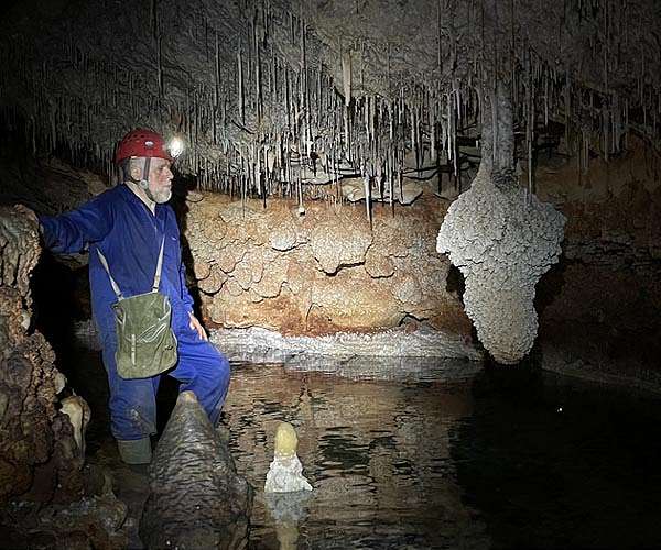 Mineral overgrowths reveal unprecedented modern sea-level rise