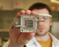 New technology generates power from polluted air