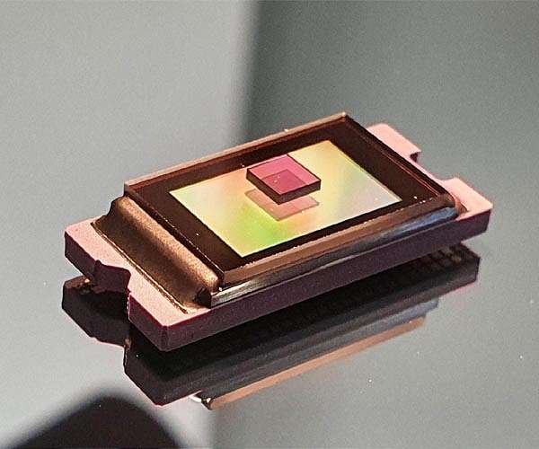 How diamonds become qubits