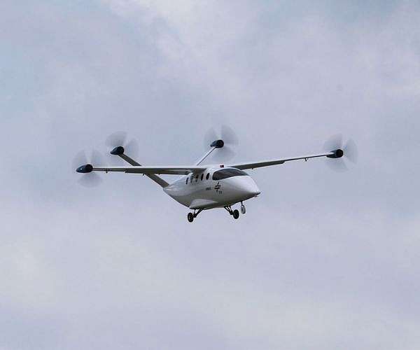 DLR conducts first flight of HyBird demonstrator