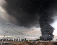 Powerful quake hits Chile, sparking tsunami warnings