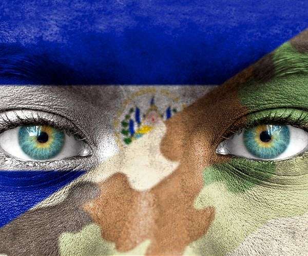 El Salvador military surrounds town after police killing
