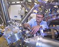 Single atoms break carbon's strongest bond