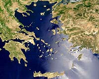 Greece tourism insists on sunny outlook amid refugee crisis