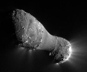 Researchers Gain New Insights Into Comet Hartley 2