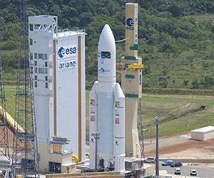 Ariane 5 moves to the launch zone with Arabsat-5C and SES-2