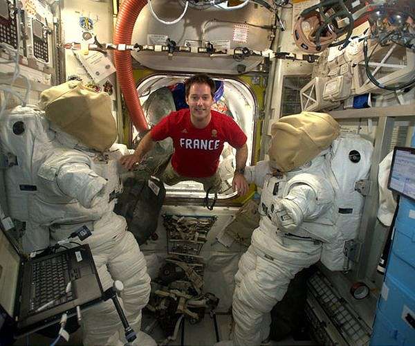 Back to the space cradle