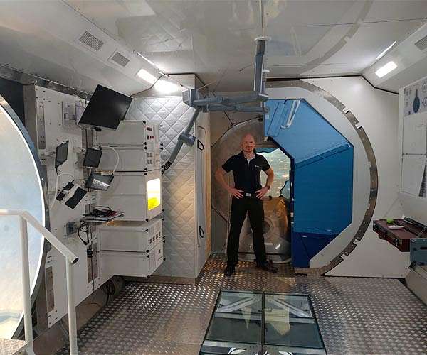 Getting ready for lunar orbit