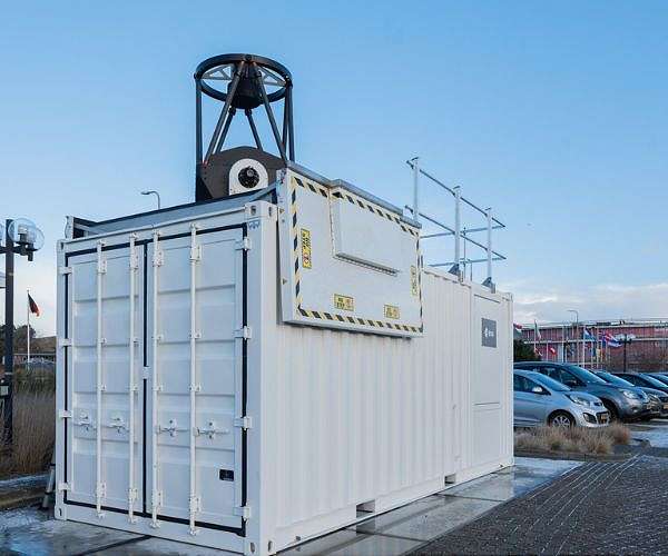 ESA shipping container's laser link to space