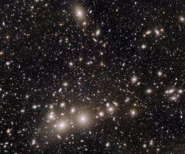 Gemini North reveals Perseus Cluster galaxies linked by dark matter