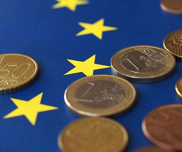 European banks lack transparency on green finance: NGO