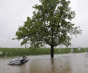 Familar whispers surround Russia flood disaster