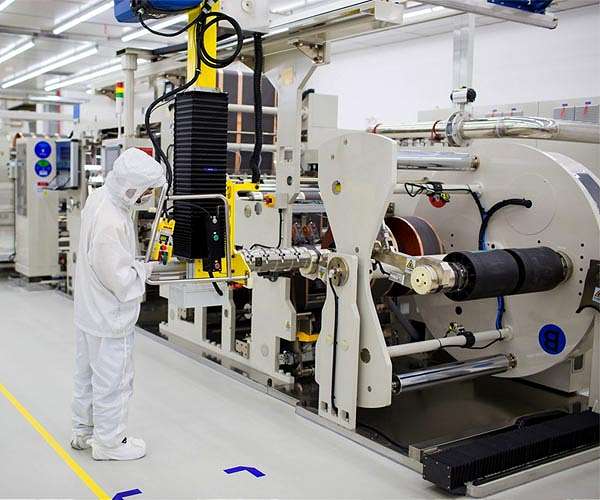 Chinese EV battery giant CATL aims to raise $4 bn in Hong Kong IPO
