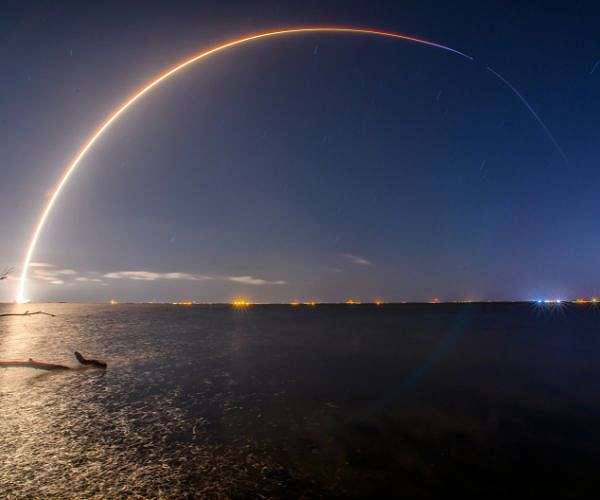 SpaceX completes bicoastal launches, adding to Starlink's megaconstellation