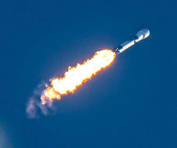 Satellite launch marks SpaceX's third liftoff in 2 days