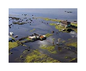 Australia flood crisis set to last days