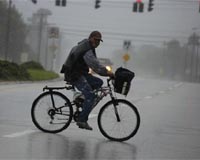 Massive floods as Tropical Storm Fay holds still over Florida