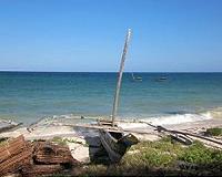 Managing reefs to benefit coastal communities