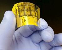Engineers reveal record-setting flexible phototransistor