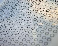 Flexible skin that traps radar waves, cloaks objects