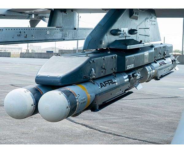 AFRL completes Golden Horde Collaborative Small Diameter Bomb flight demonstrations