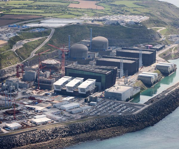 Germany to keep nuclear plants on over French reactor woes