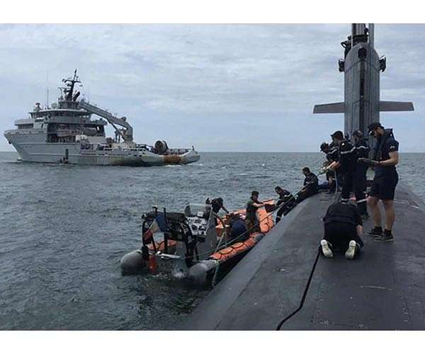 French submarine patrols South China Sea, likely angering Beijing