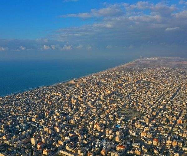 Hamas says Gaza death toll tops 10,000 as Israel steps up war