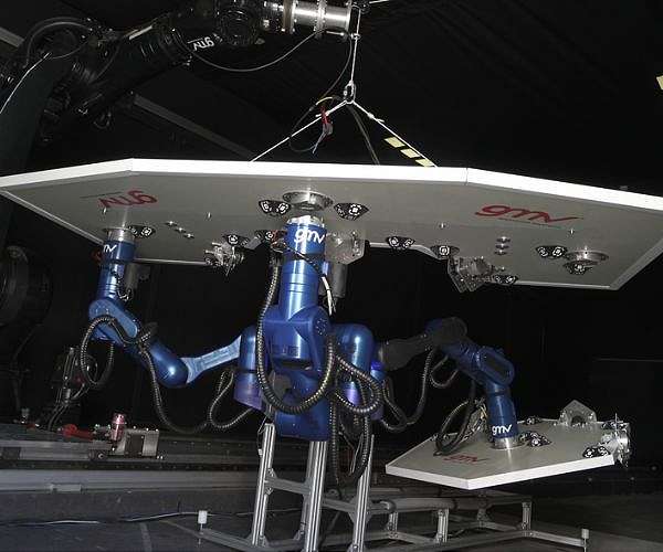 GMV tests robot for assembly and maintenance of structures in Earth orbit