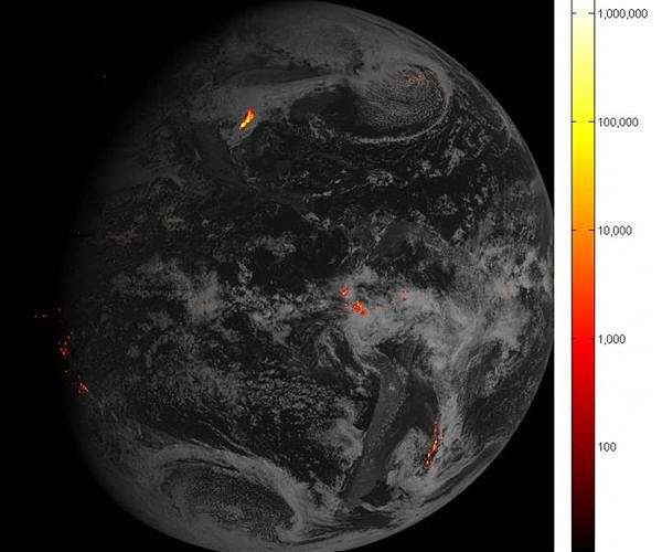 Physicist strikes gold, solving 50-year lightning mystery