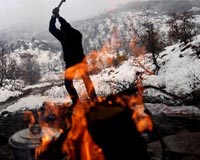 Refugees struggle for work amid Greek jobs drought