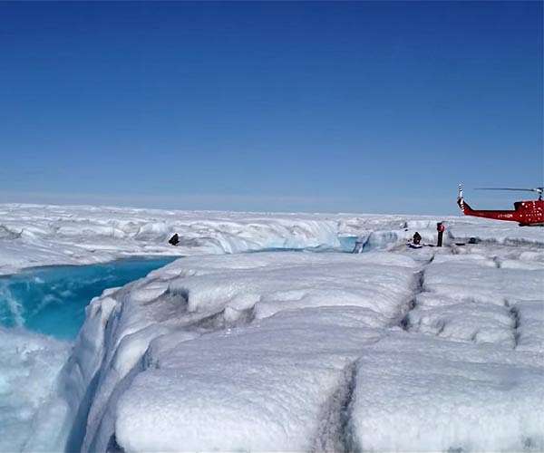 Heatwave causes massive melt of Greenland ice sheet