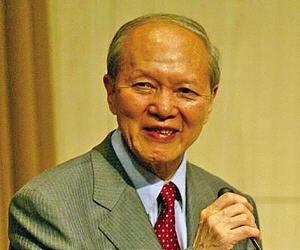 China's Space Pioneers Hit New High