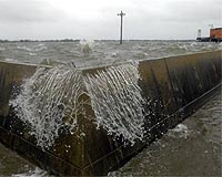 New Orleans levees intact as Gustav tears across Louisiana