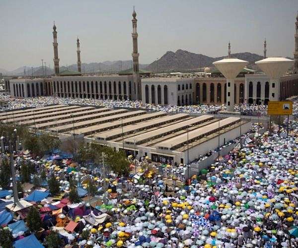 As pilgrims swelter, climate change looms over Hajj