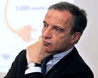 French industrialist gives up Thales job in spat over Russia ties