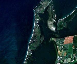 German army evacuates tourists from ice-locked island