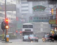 South China evacuates nearly 400,000 as storm approaches