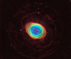Hubble reveals the Ring Nebula's true shape