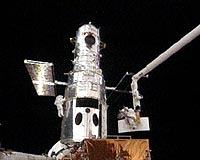 Spacewalkers equip Hubble with new computer